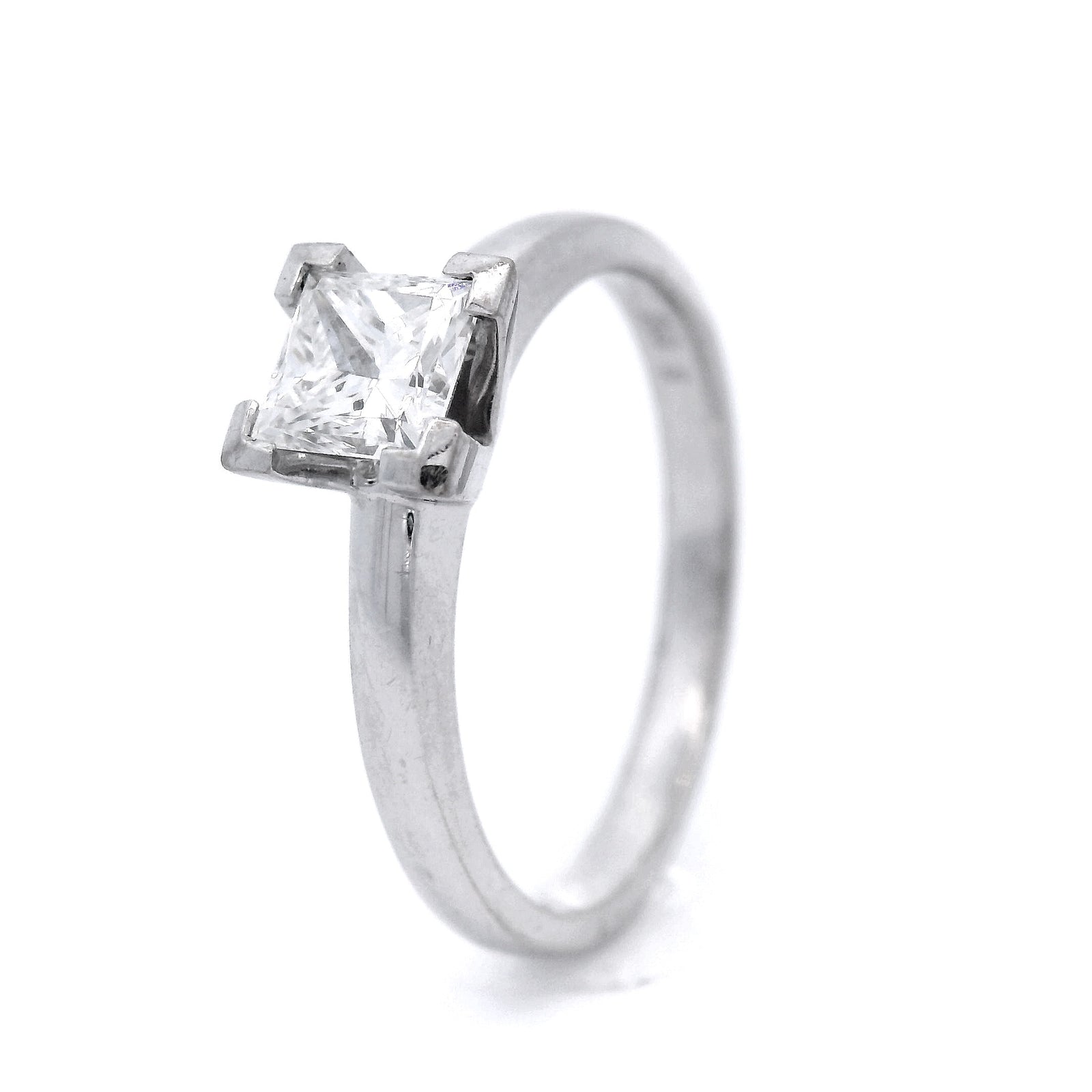 18ct White Gold Princess Cut Diamond Ring