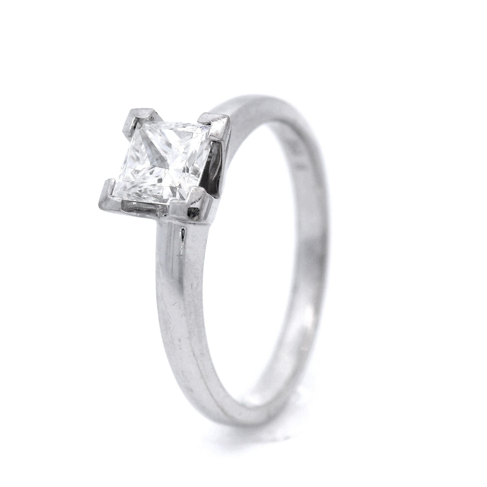 18ct White Gold Princess Cut Diamond Ring