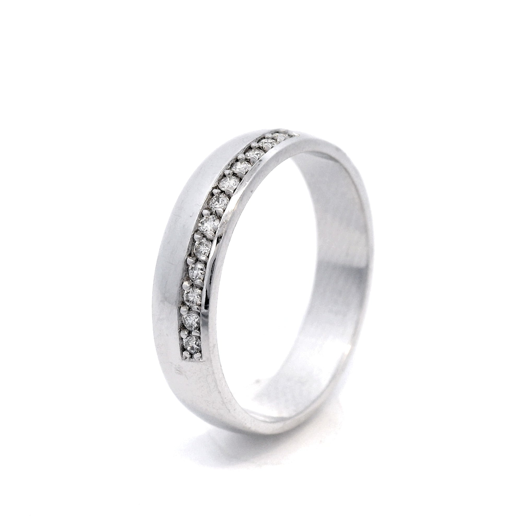 18 CARAT WHITE GOLD DIA SET WEDDER SZ N