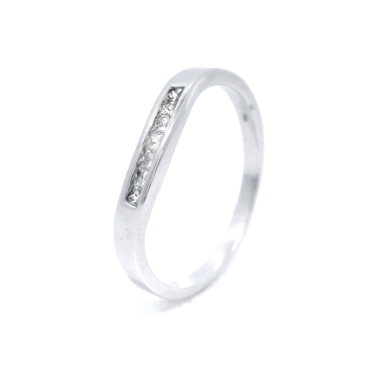 Curved White Gold Princess Cut Diamond Ring