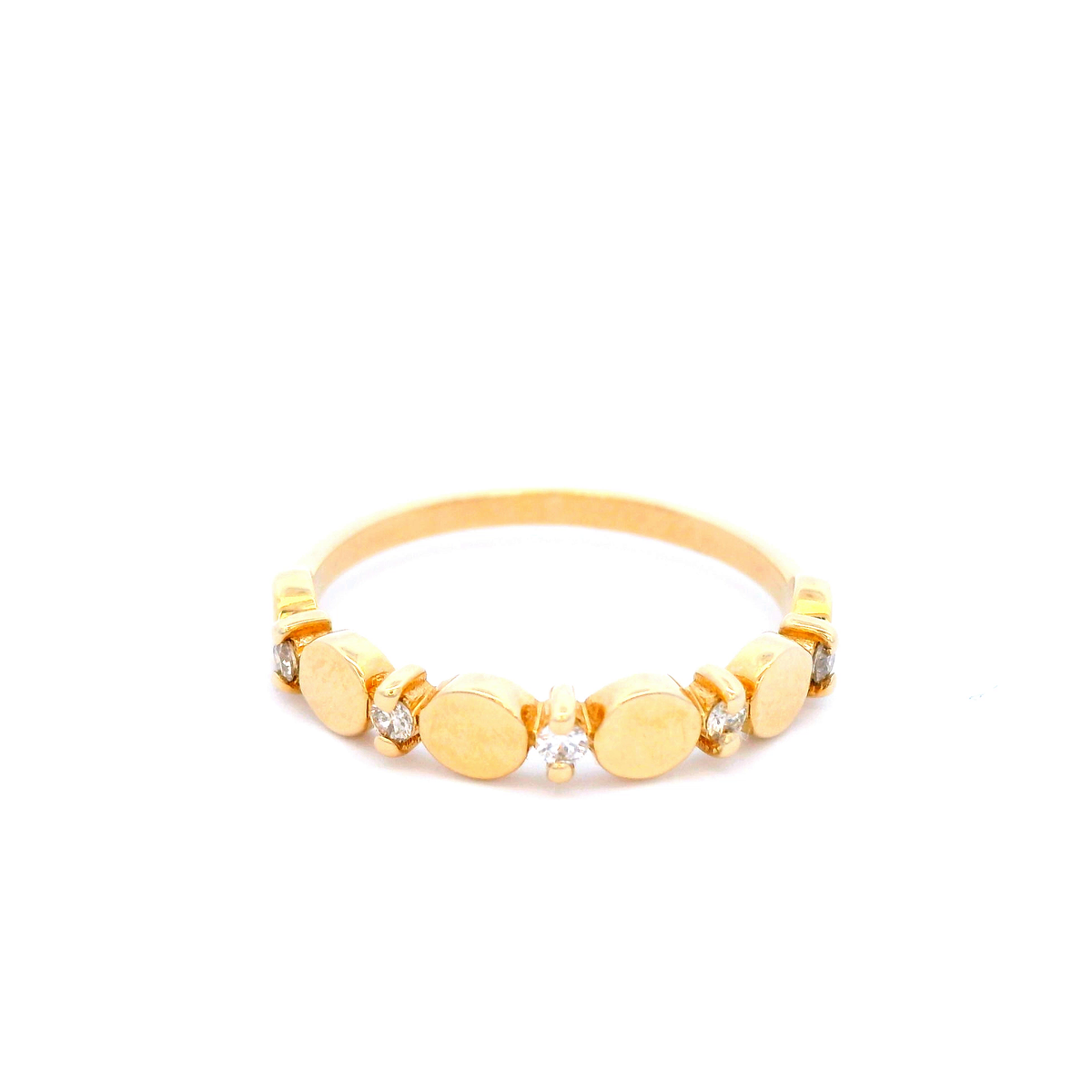 Diamond Ring in Yellow Gold