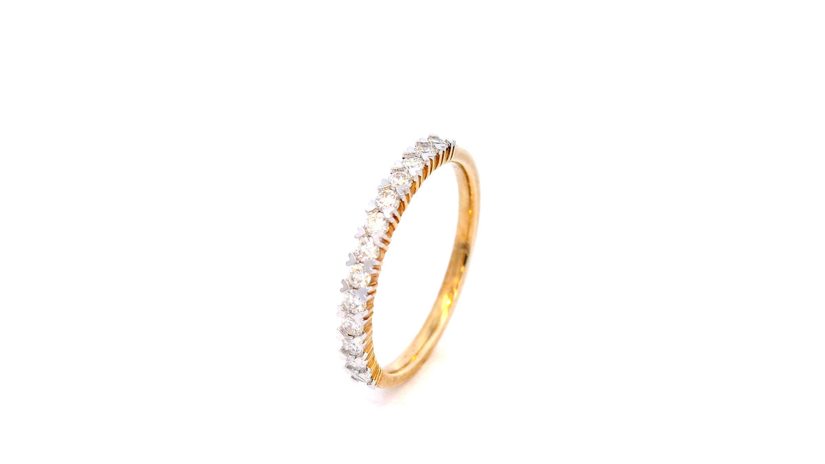 Love Anniversary Diamond Ring in Yellow Gold