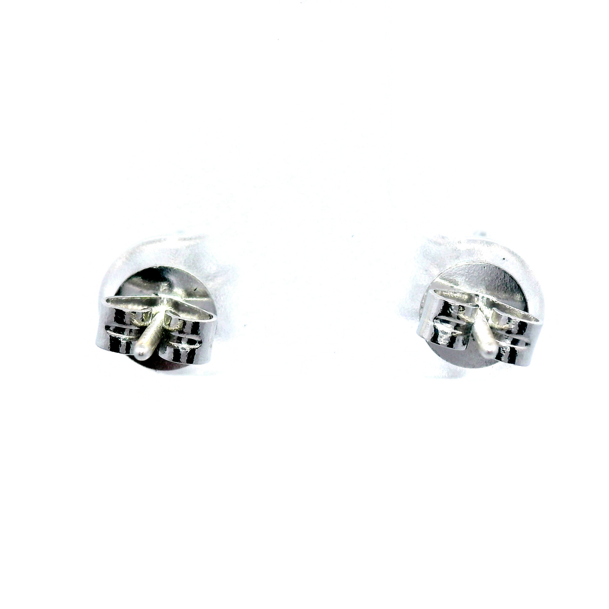 Lab Grown Diamond in a 6 Claw White Gold Stud Earring