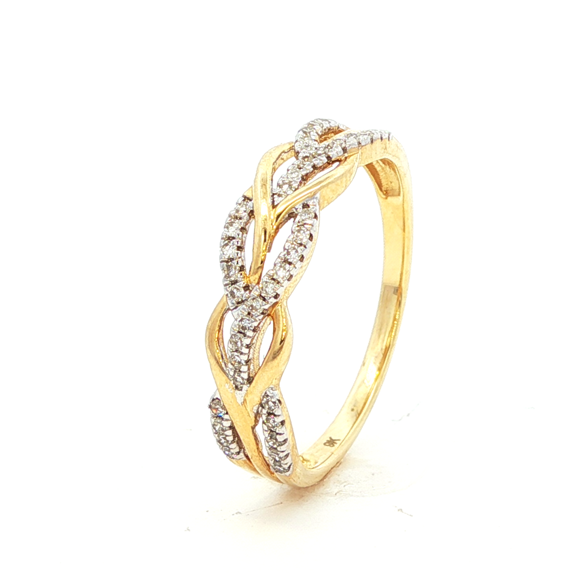 Yellow Gold Band Ring with Round Brilliant Diamonds