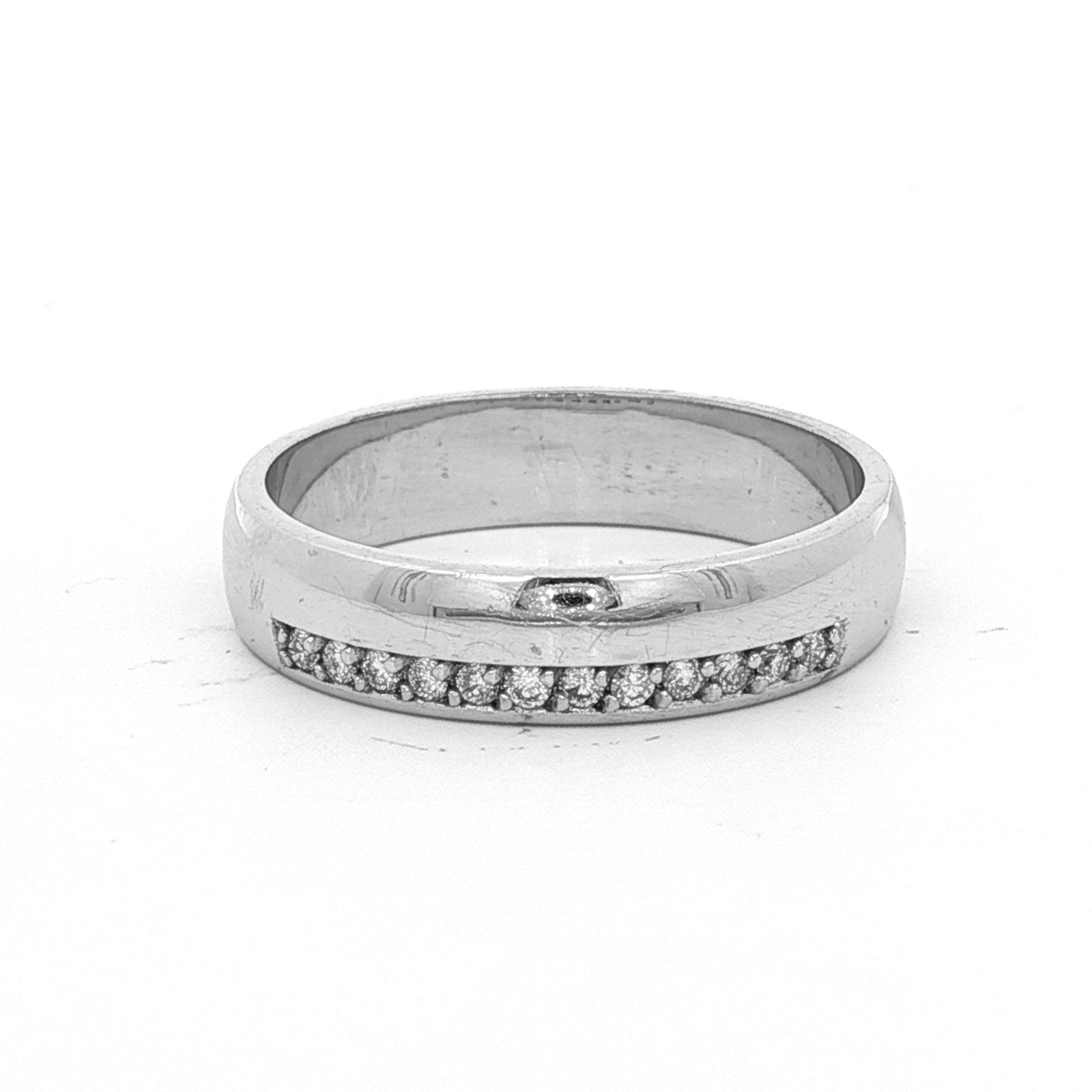 18 Carat White Gold Diamond Set Wedder