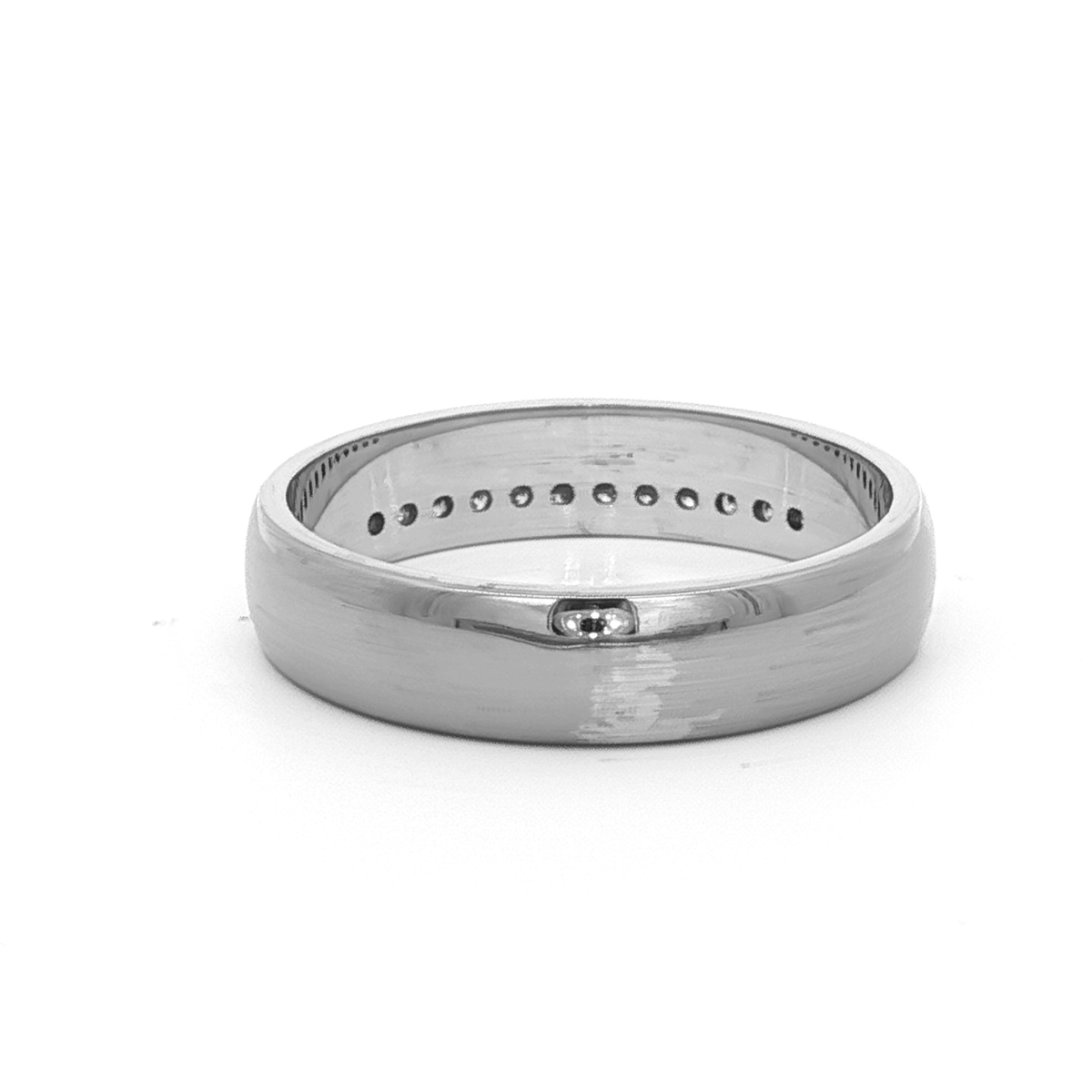 18 Carat White Gold Diamond Set Wedder