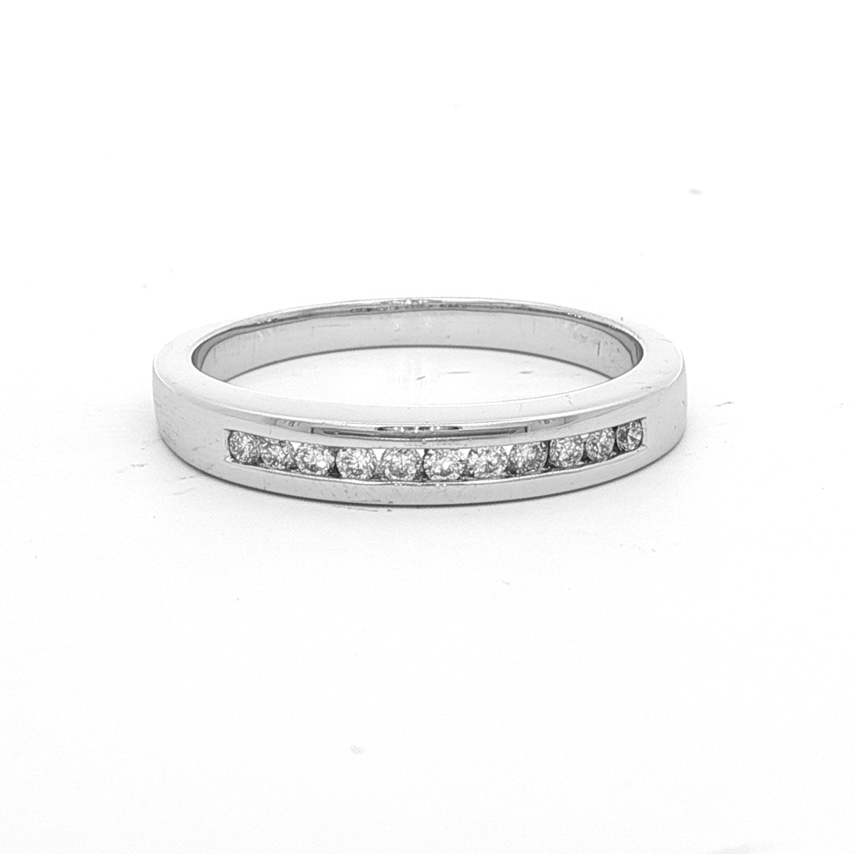 18CT W/G CHANNEL SET 11RBC TDW.15CT HI/SI SZ O