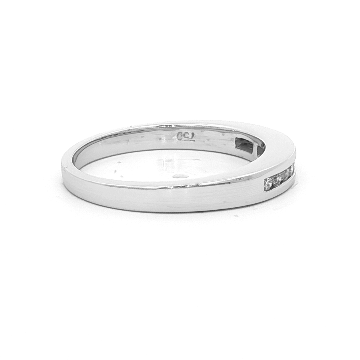 18CT W/G CHANNEL SET 11RBC TDW.15CT HI/SI SZ O