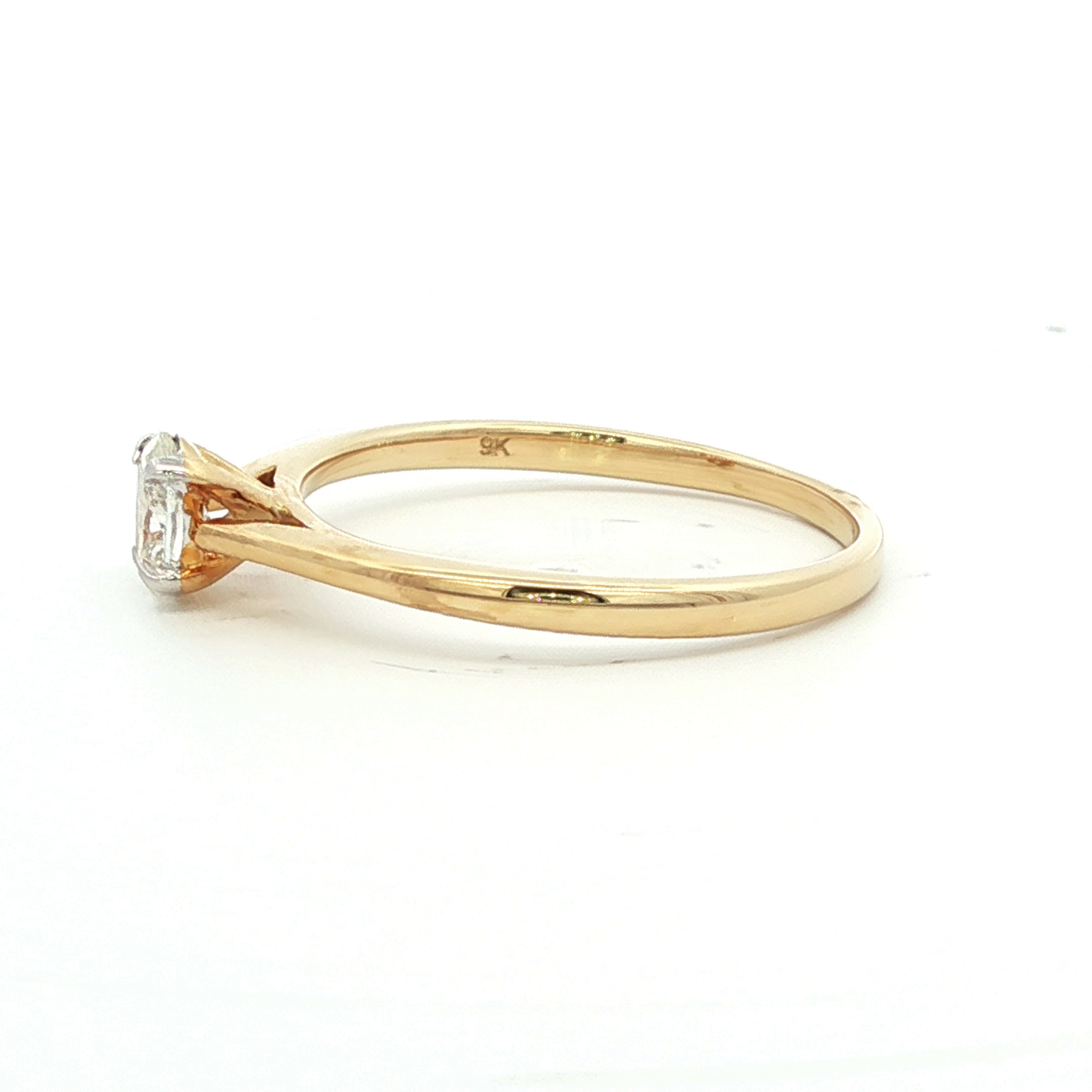 Oval Cut Diamond Solitaire Ring in Yellow Gold