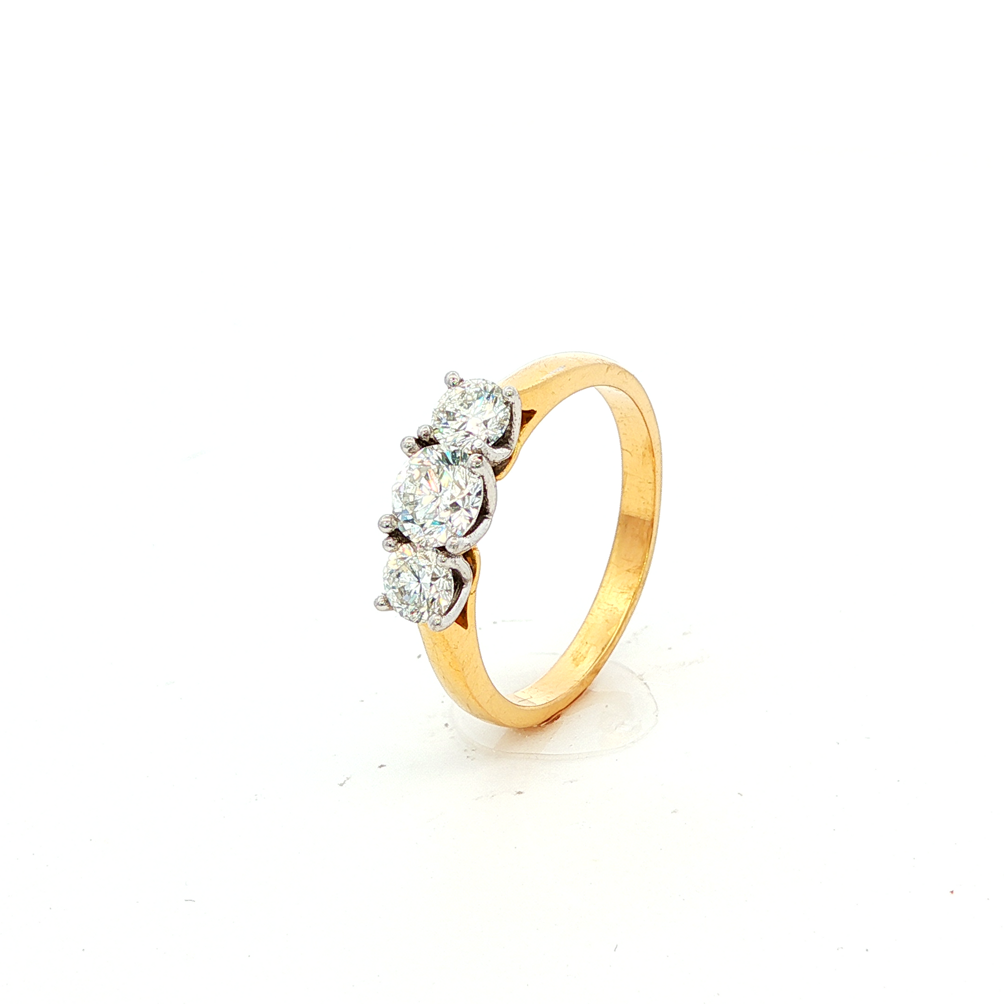 18CT Y/W/G 3 STONE DIA RING CENTRE 0.50CT & 2=0.50CT GSI2 SZ N