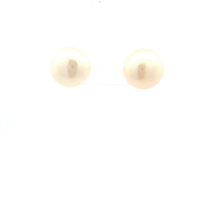Luna Pearl Studs in Yellow Gold