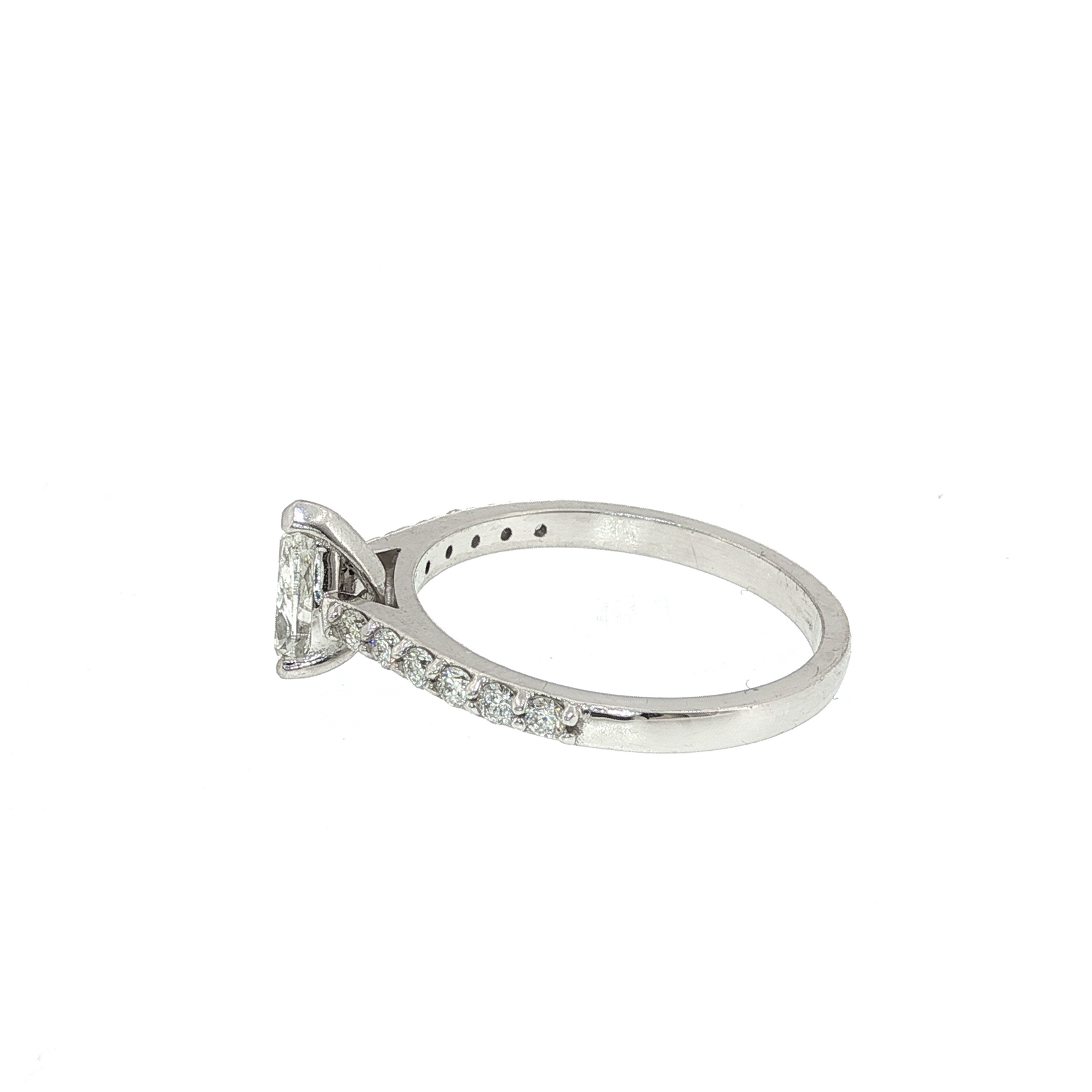 Pear Cut Diamond Set in White Gold