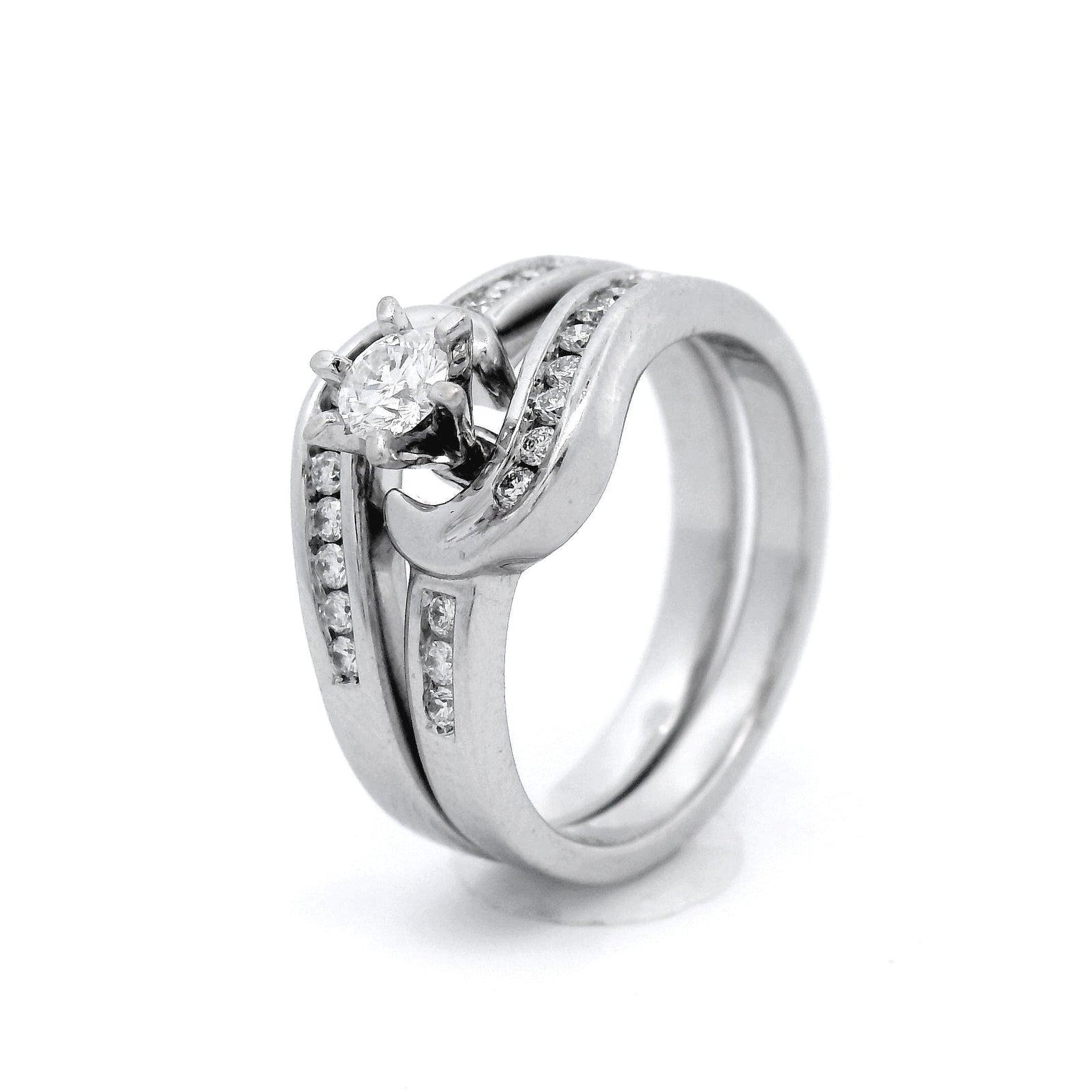 Diamond Ring with Swept Shoulder Sides set in White Gold