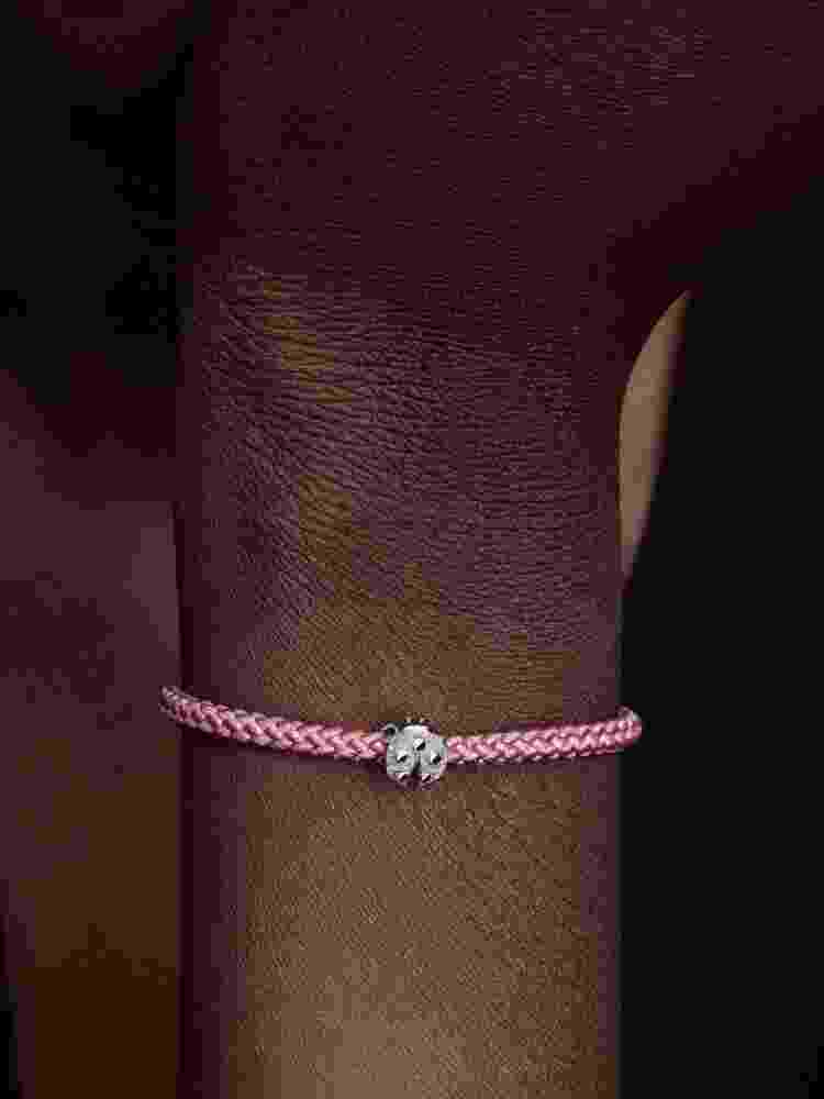 Pandora Textured Ladybird Mini Charm