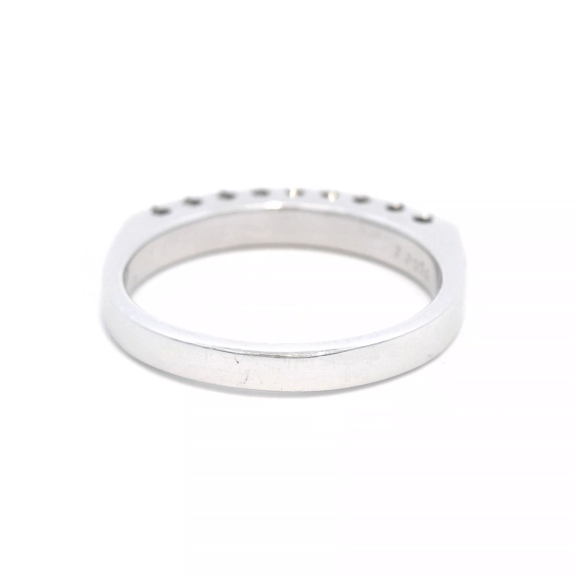 18 CARAT WHITE GOLD 9 STONE =.50CTDIA SZ M1/2