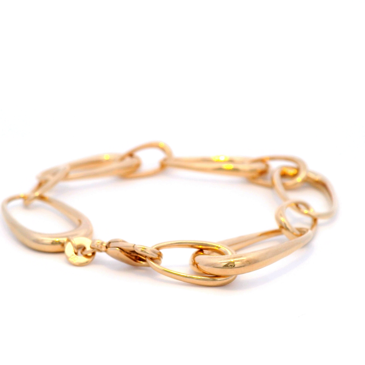 Oval Link Bracelet in Yellow Gold