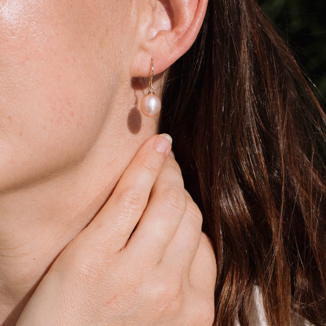 Ikecho Natural White Freshwater Pearl Juliane Earrings