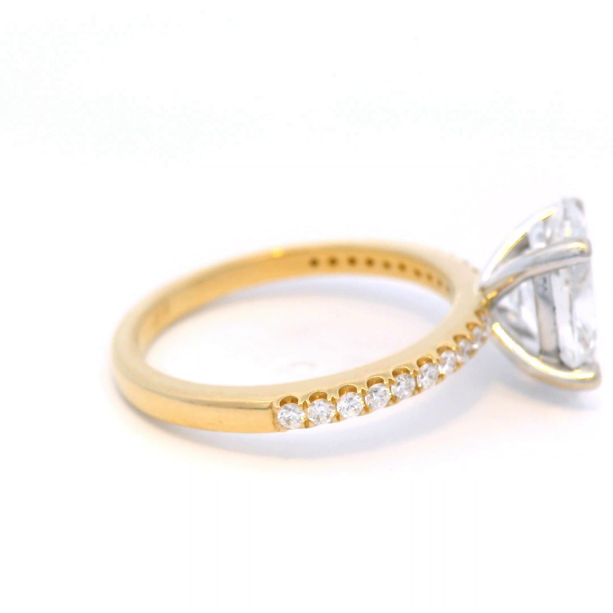 18 Carat Yellow Gold Diamond Ring