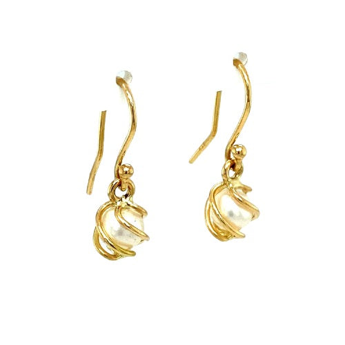 Cultured Fresh Water Pearls in 9 Carat Gold Sheppards Hook