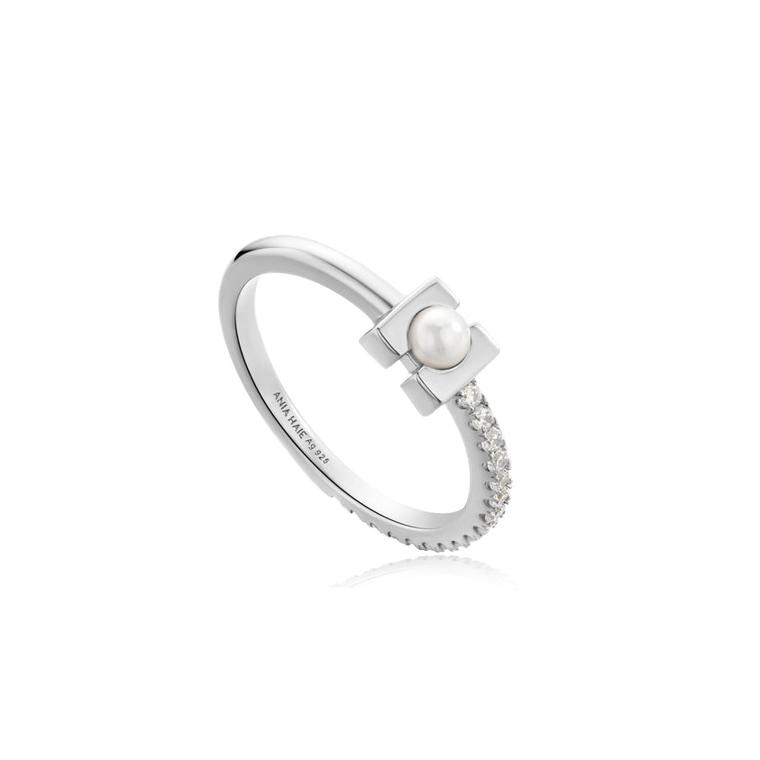 Silver Pearl Modernist Band Ring 54