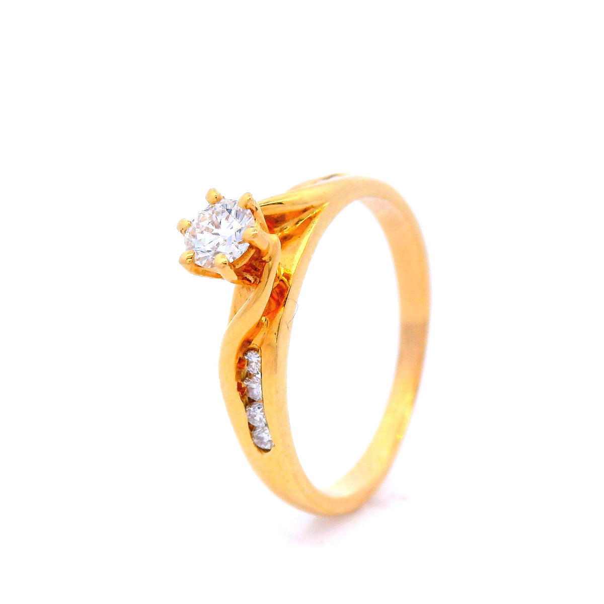 Diamond Engagement Ring Set in Yellow Gold