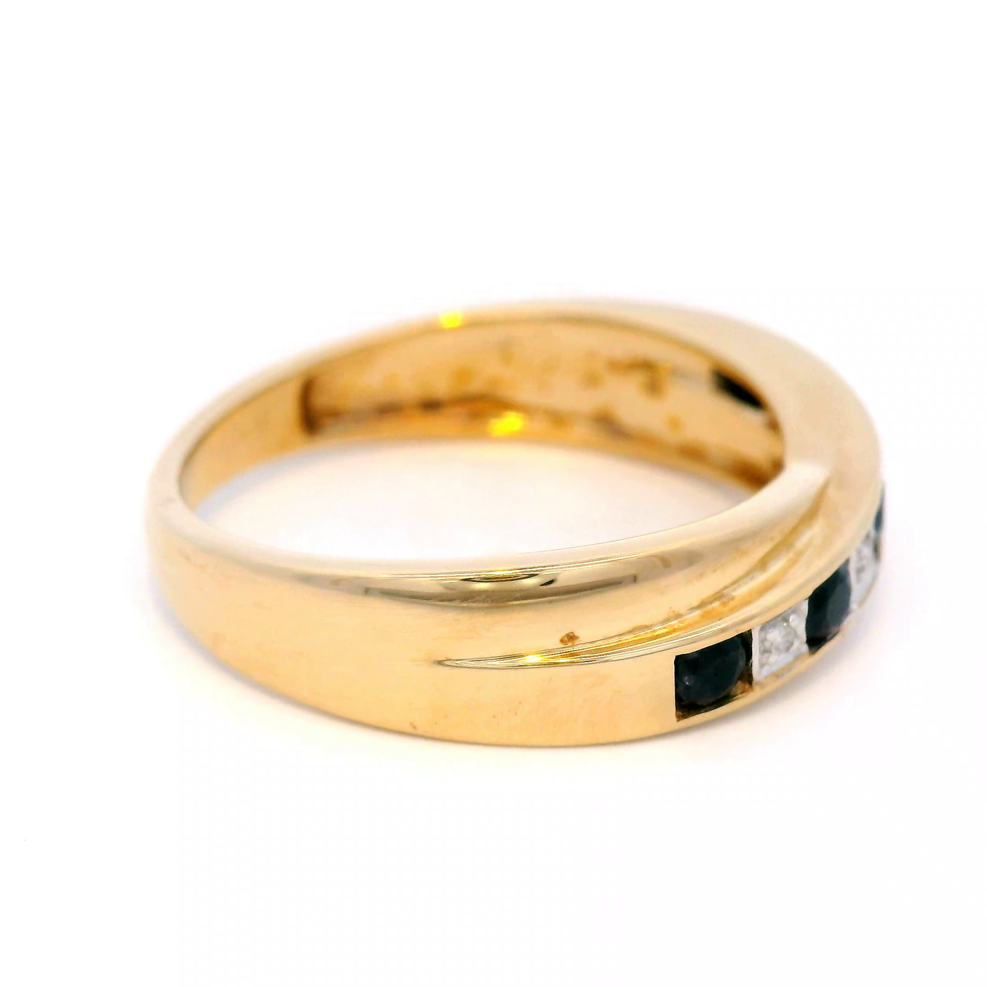 9 Carat Yellow Gold Diamond And Black Sapphire Ring Sz O