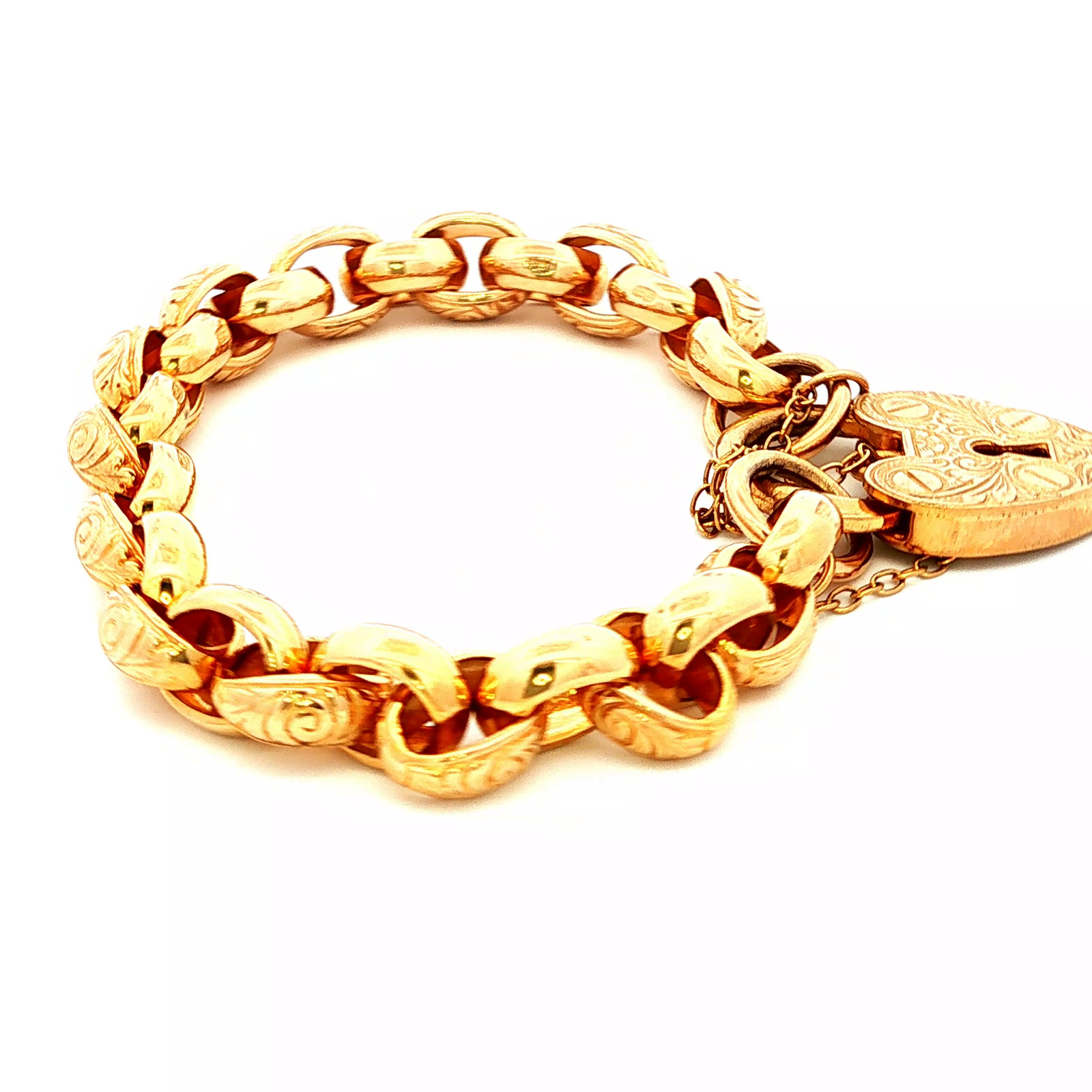 Solid Plain & Engraved Belcher Bracelet in Yellow Gold