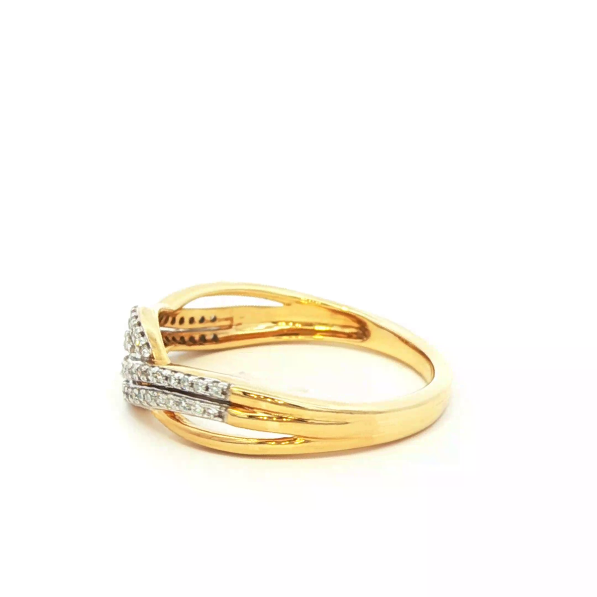 Yellow Gold Ring with Round Cut Brilliant Diamonds