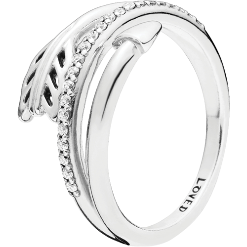 Sparkling Arrow Silver Ring w Clear CZ