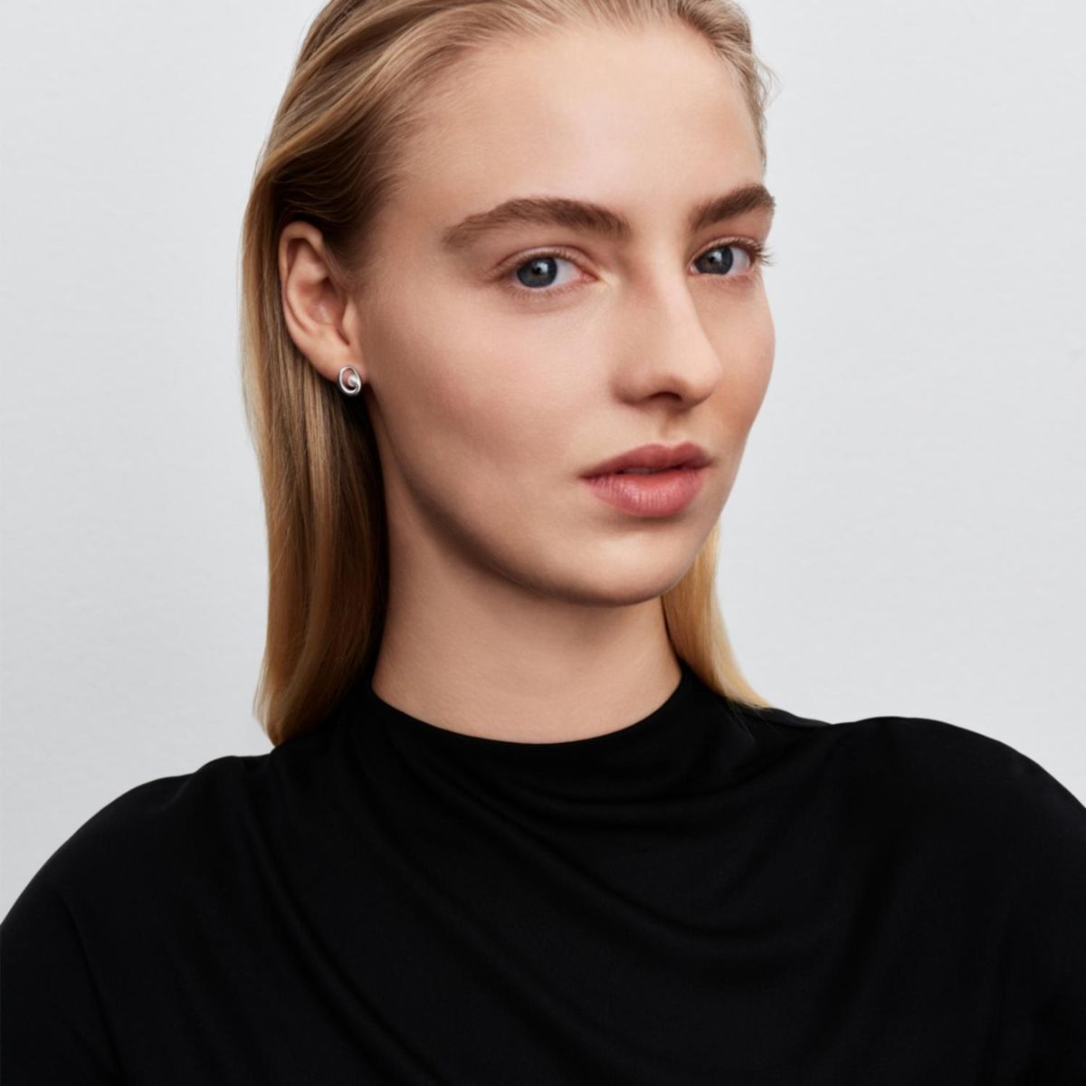 Pandora Organic Shaped Oval Button Earrings