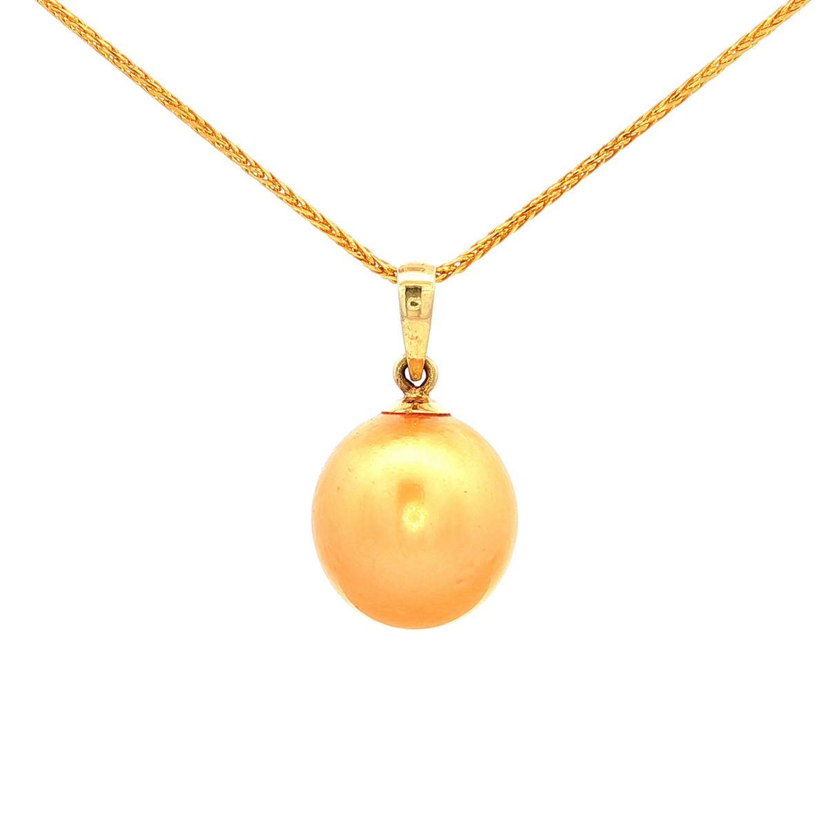 South Sea Golden Pearl Pendant in Yellow Gold