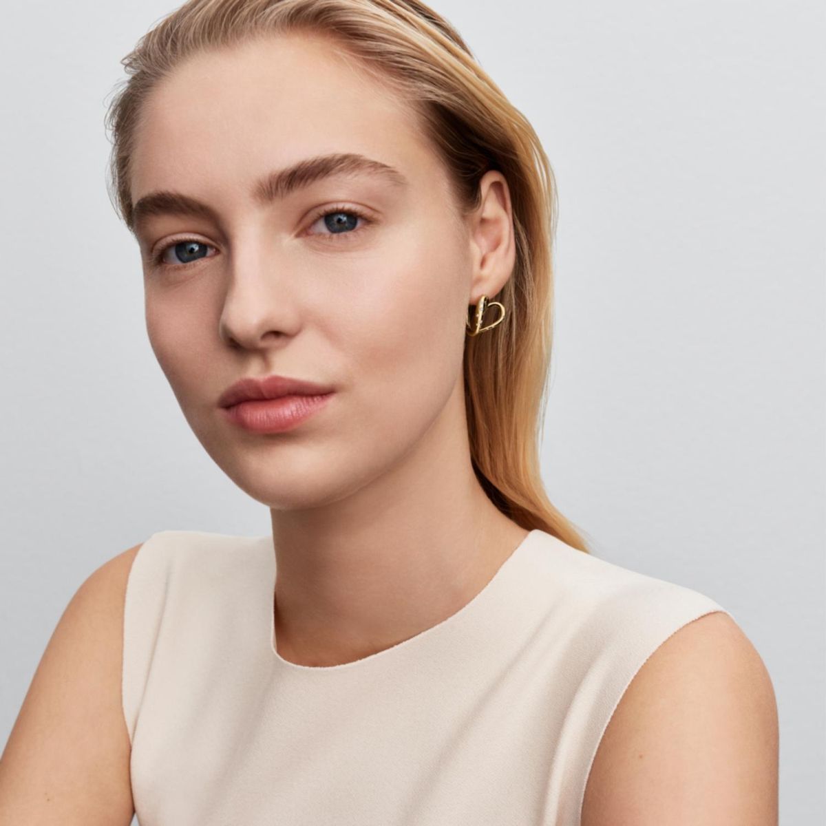 Pandora Organic Shaped Heart Hoop Earrings
