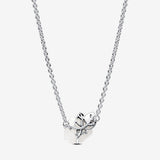 White Rose in Bloom Collier Necklace