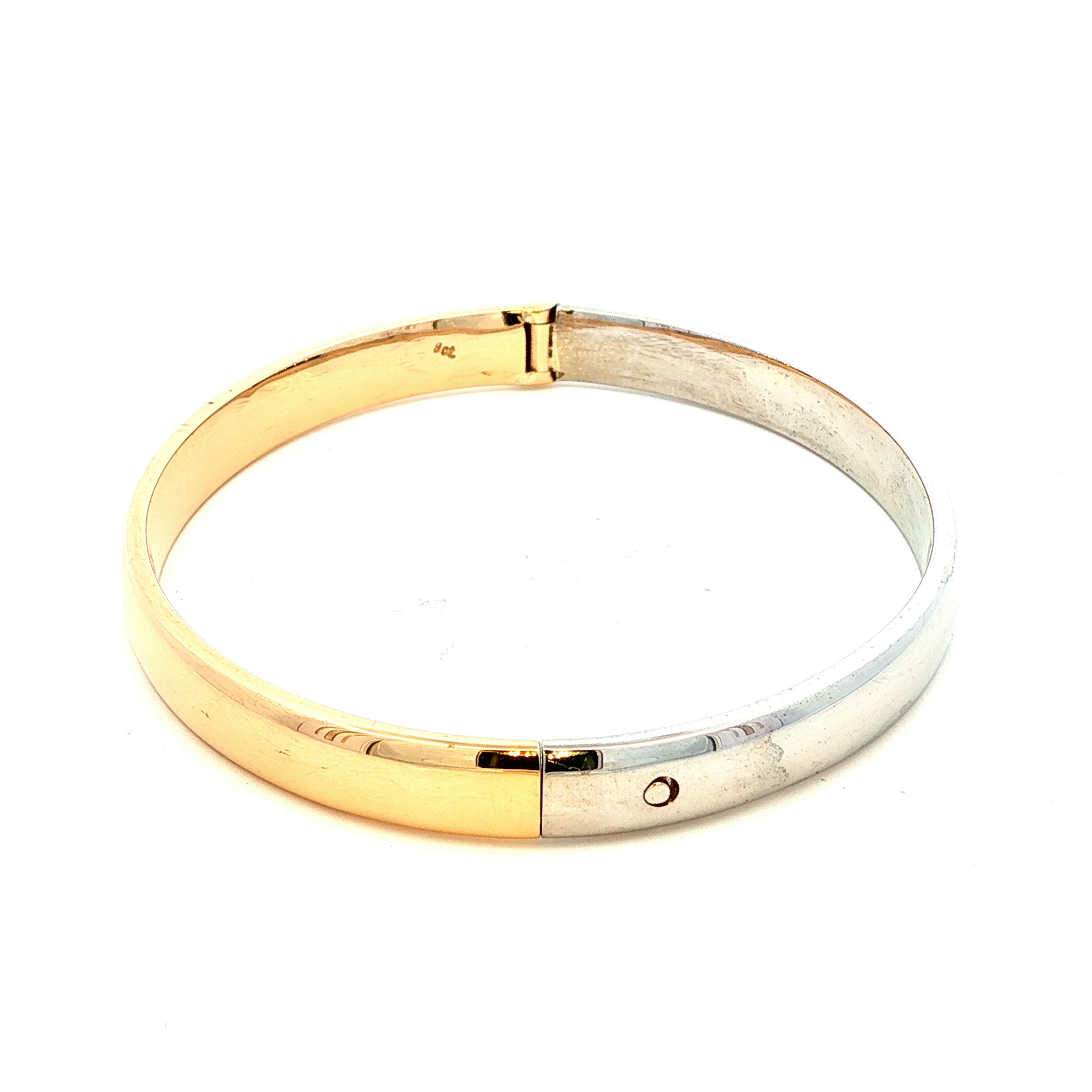 Hinged Oval Tube Oval Shape Bangle