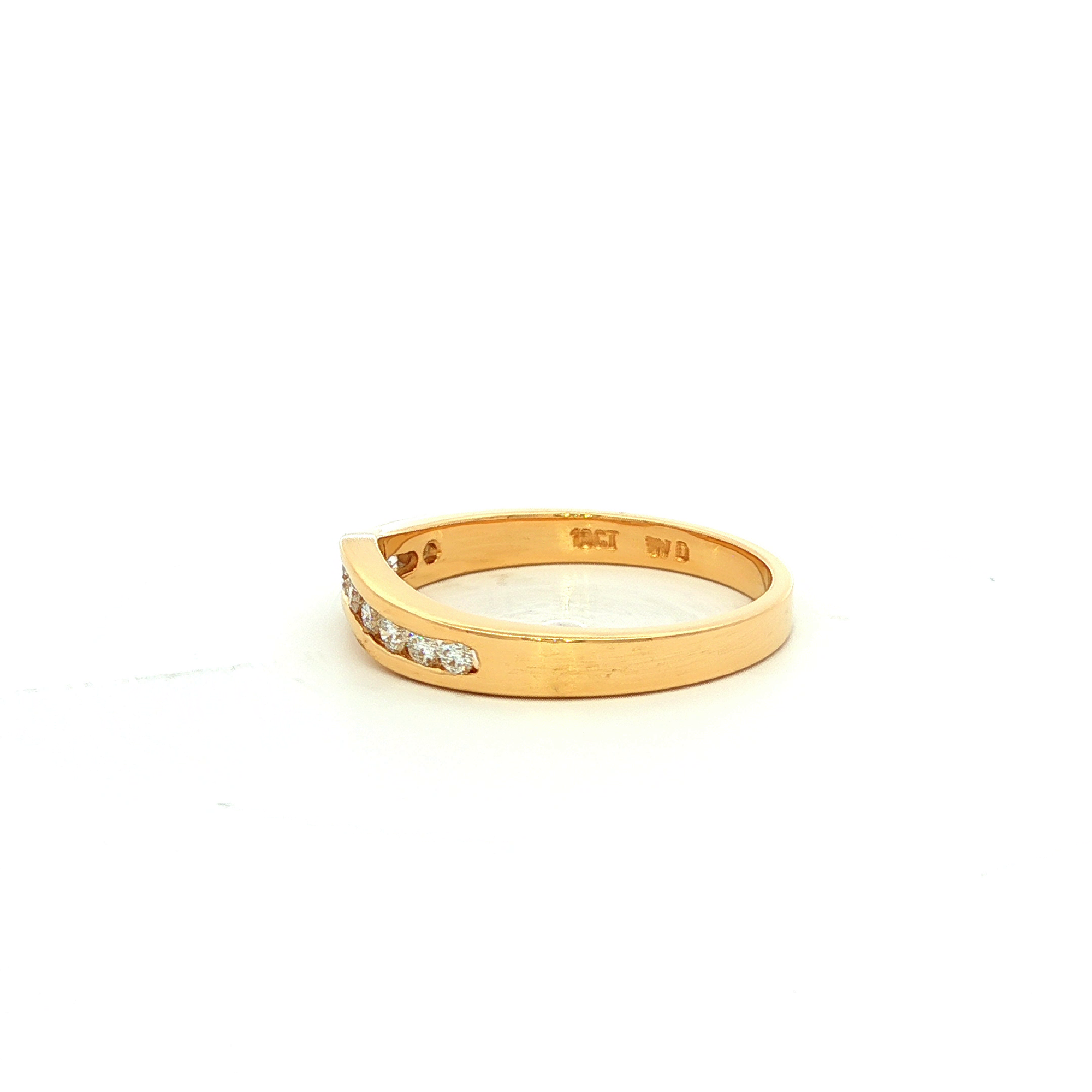 Natural Diamond Curve Chanel Wedding Band in Yellow Gold