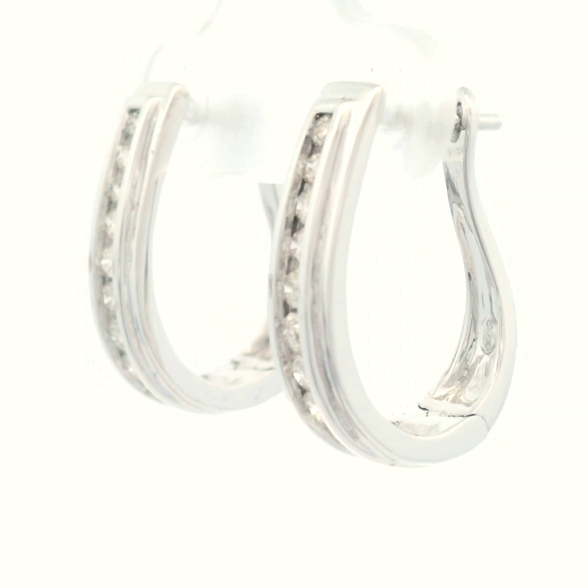 9CT W/G CHANNEL SET LONG OVAL Dia HUGGIES TDW .50CT