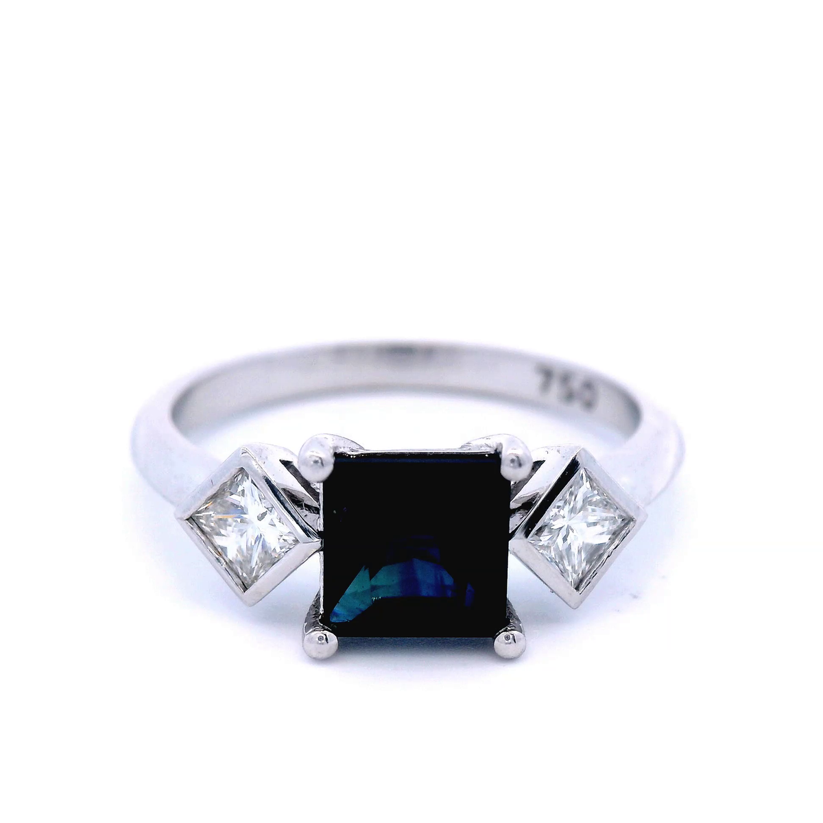18ct White Gold Natural Blue Saphire & Dia Ring Size N