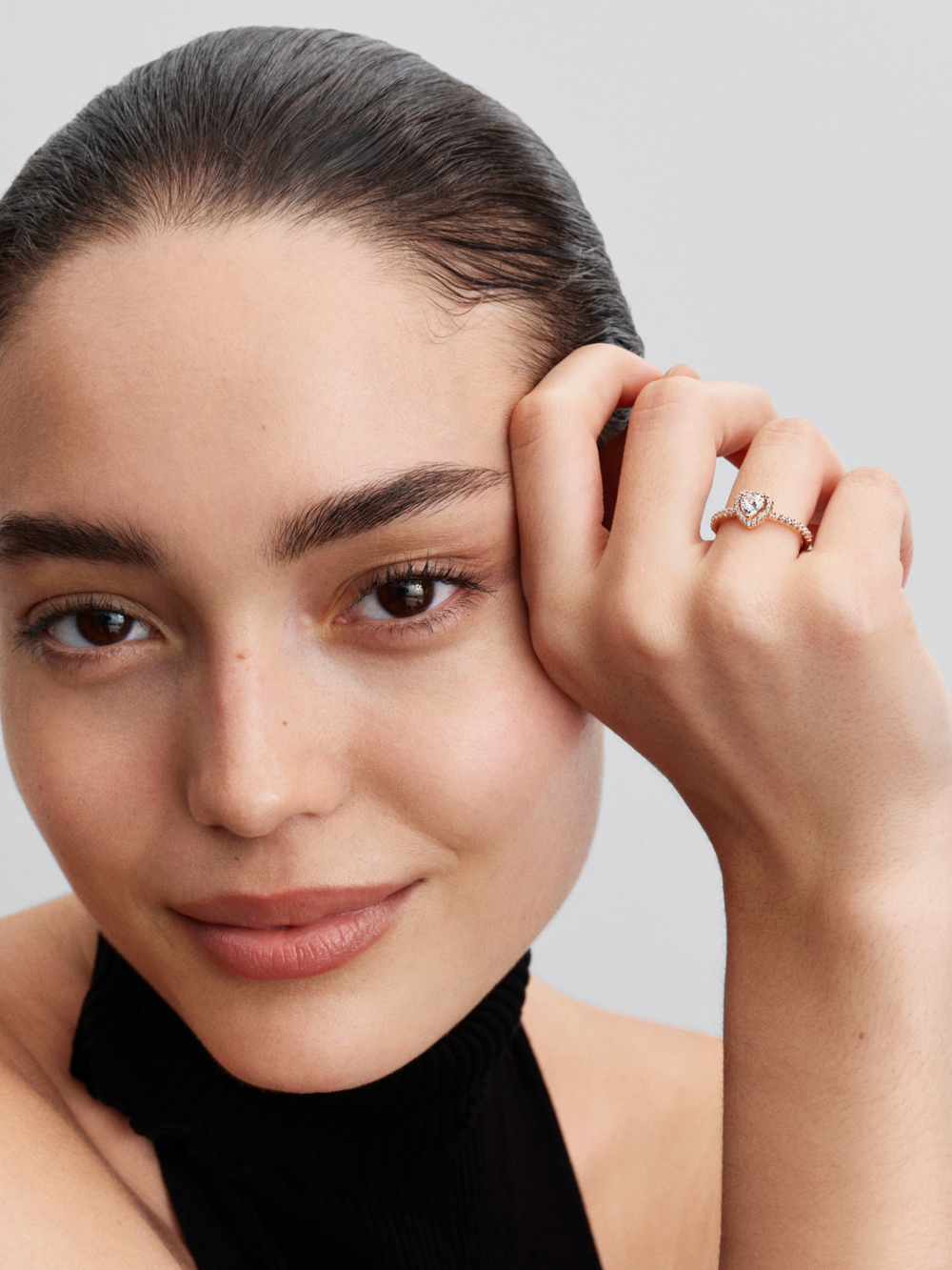 Pandora Sparkling Elevated Heart Ring