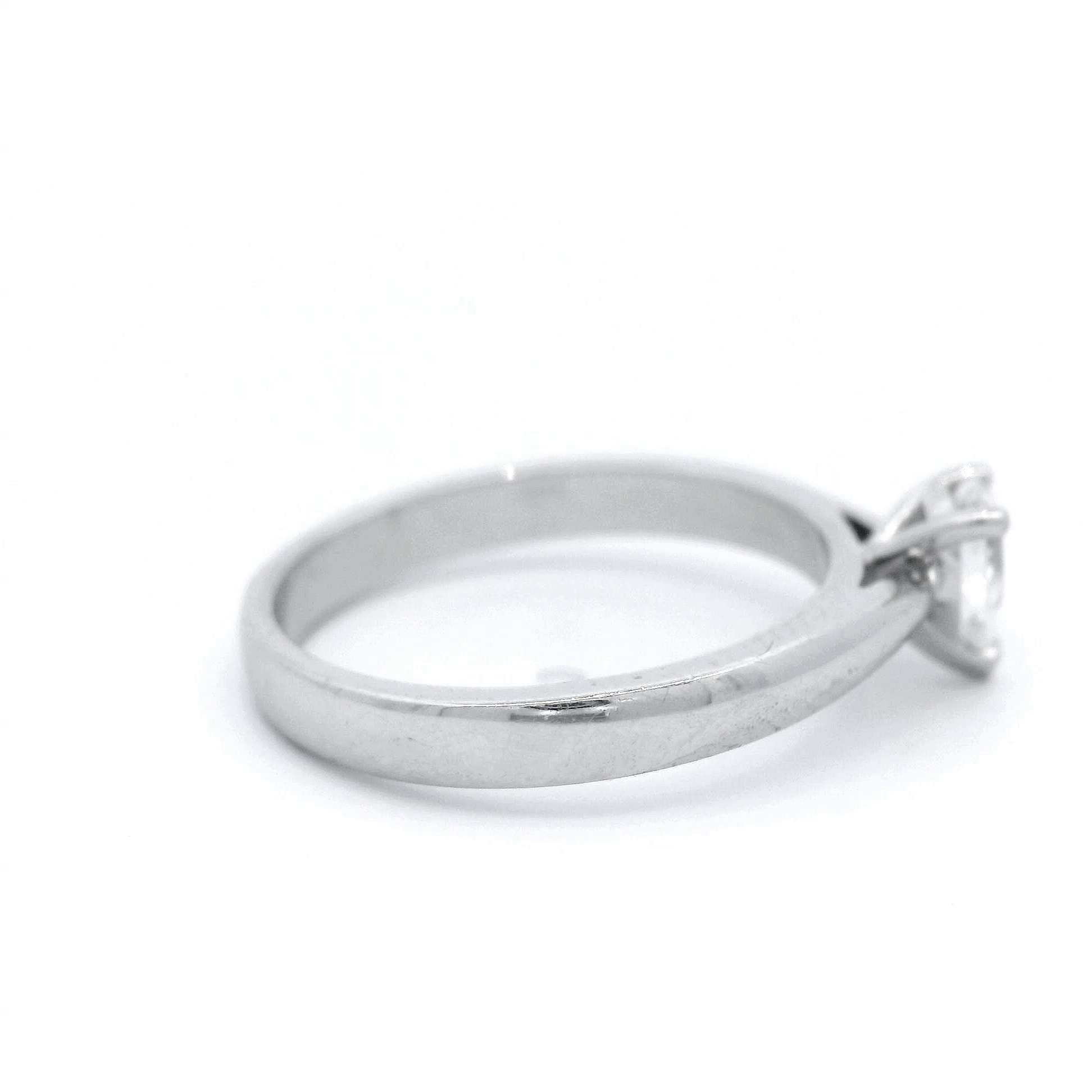 Pear Shaped Diamond Set in White Gold