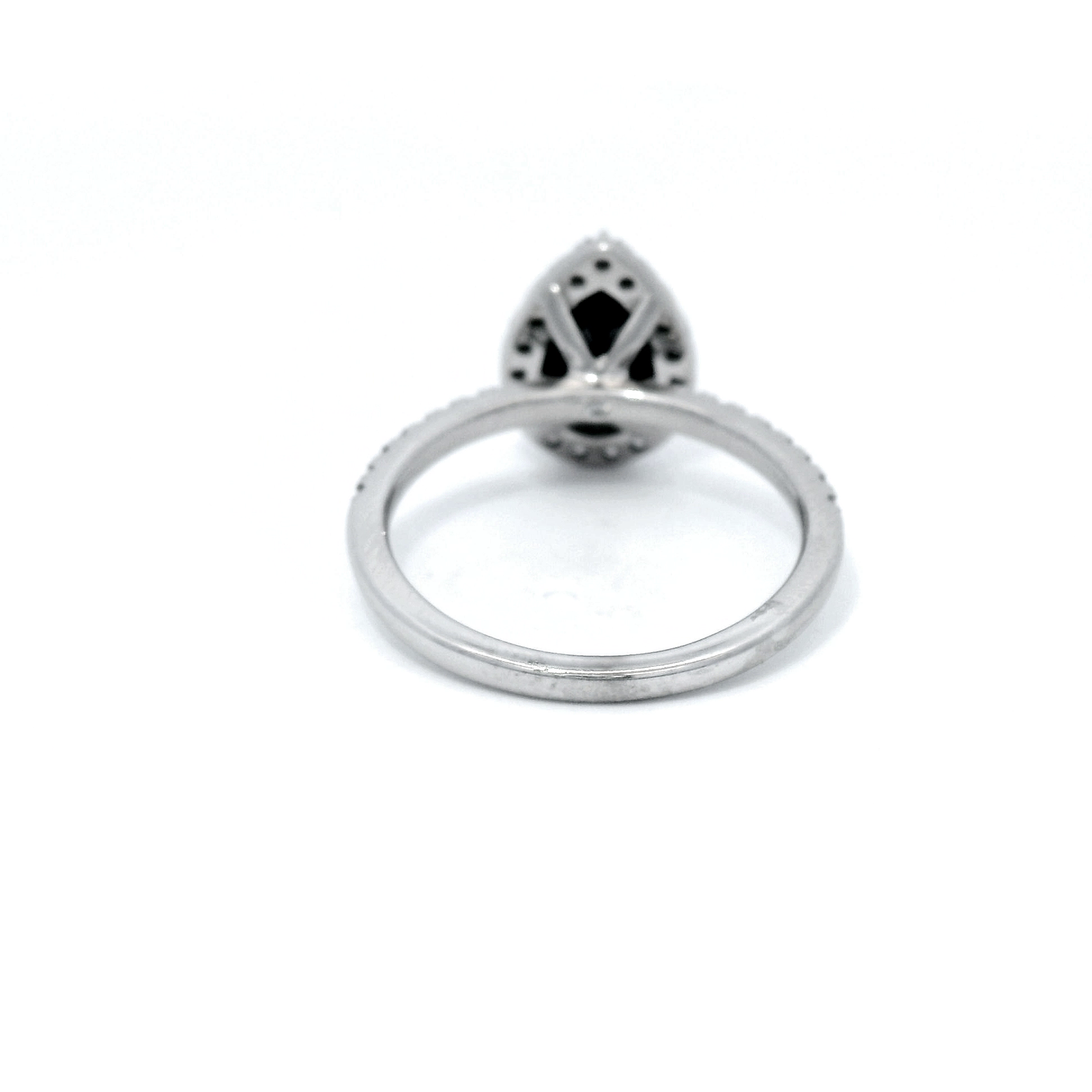 9ct White Gold Ring with a Black Diamond Centre