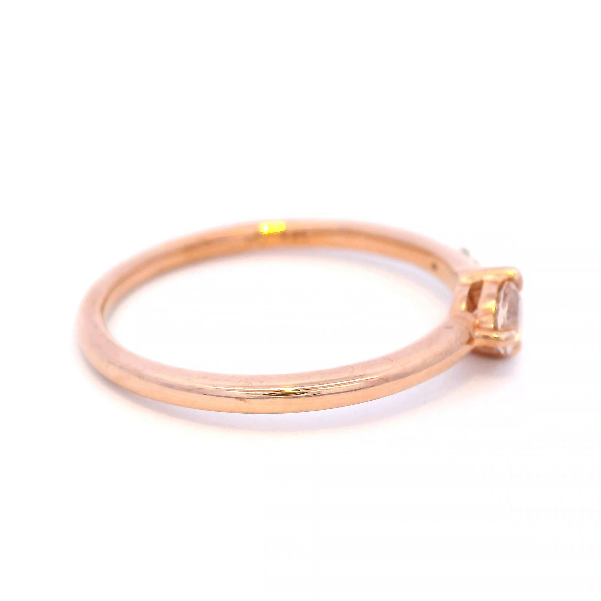 9 Carat Red Gold Morganite  Diamond Si3 Jkl Sz O