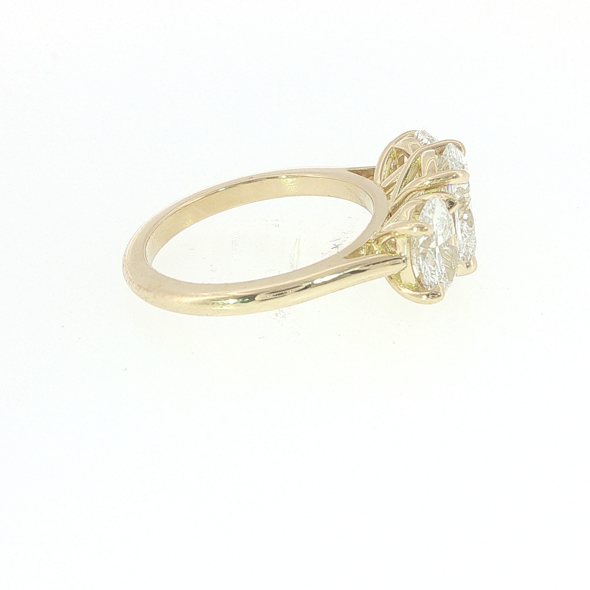 Diamond Trilogy Ring Set in 18k Yellow Gold