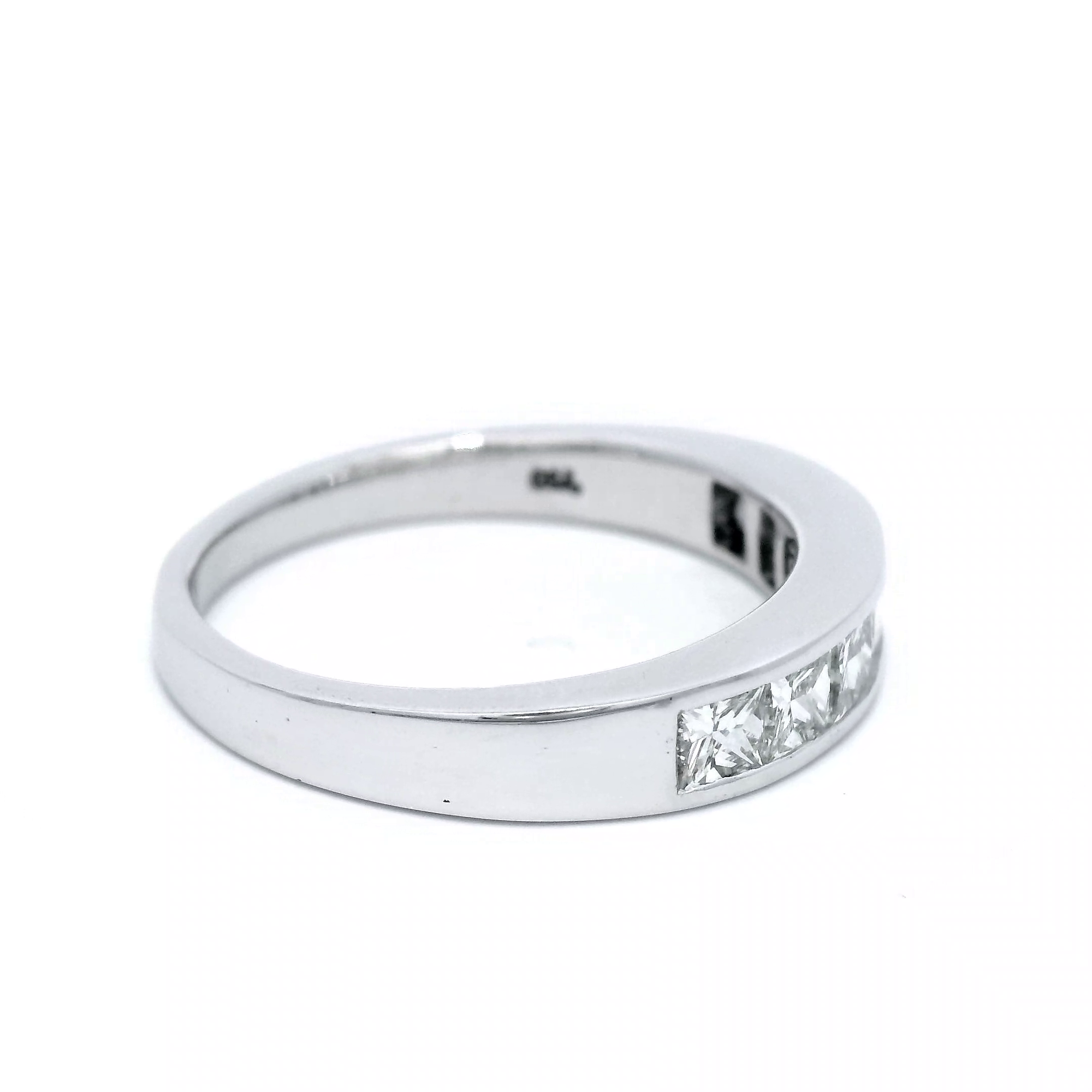 Princess Cut DIamond Set in White Gold Dress Ring