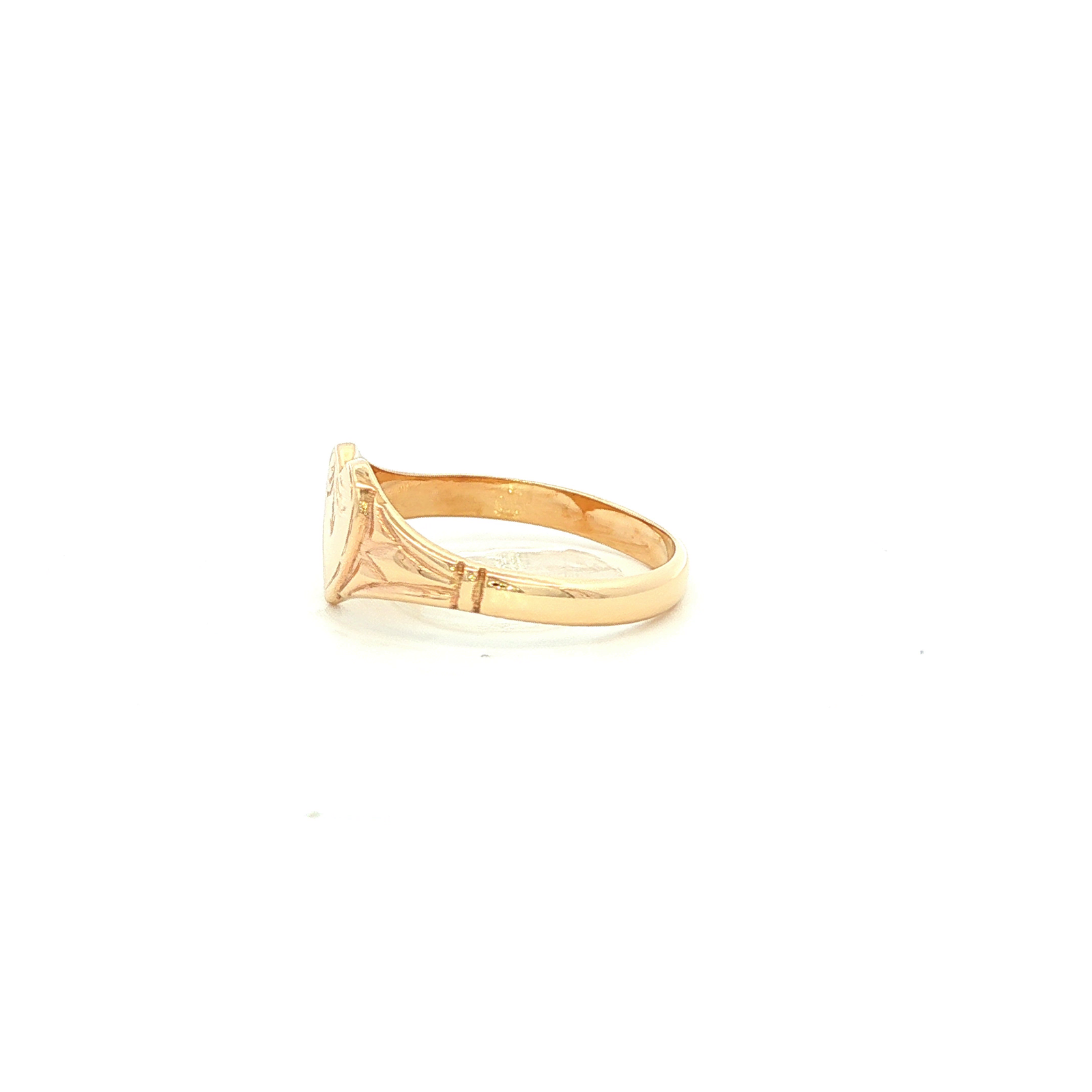 Single Heart Plain Signet in Yellow Gold