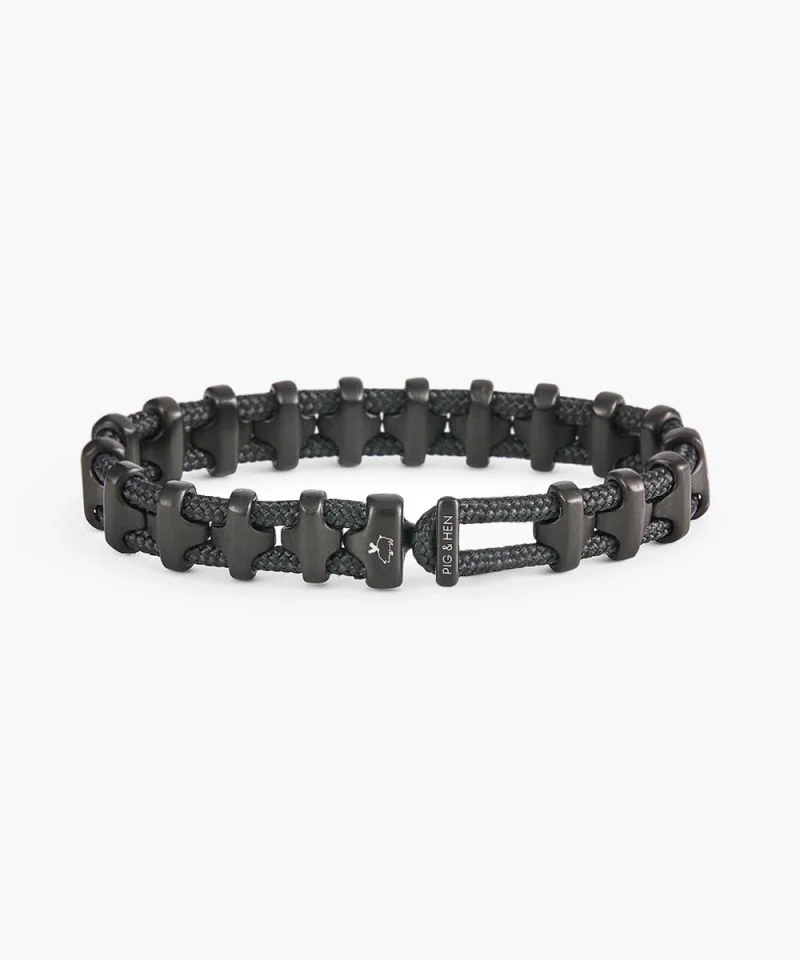 Pig and Hen Bold Bob Black | Black Medium