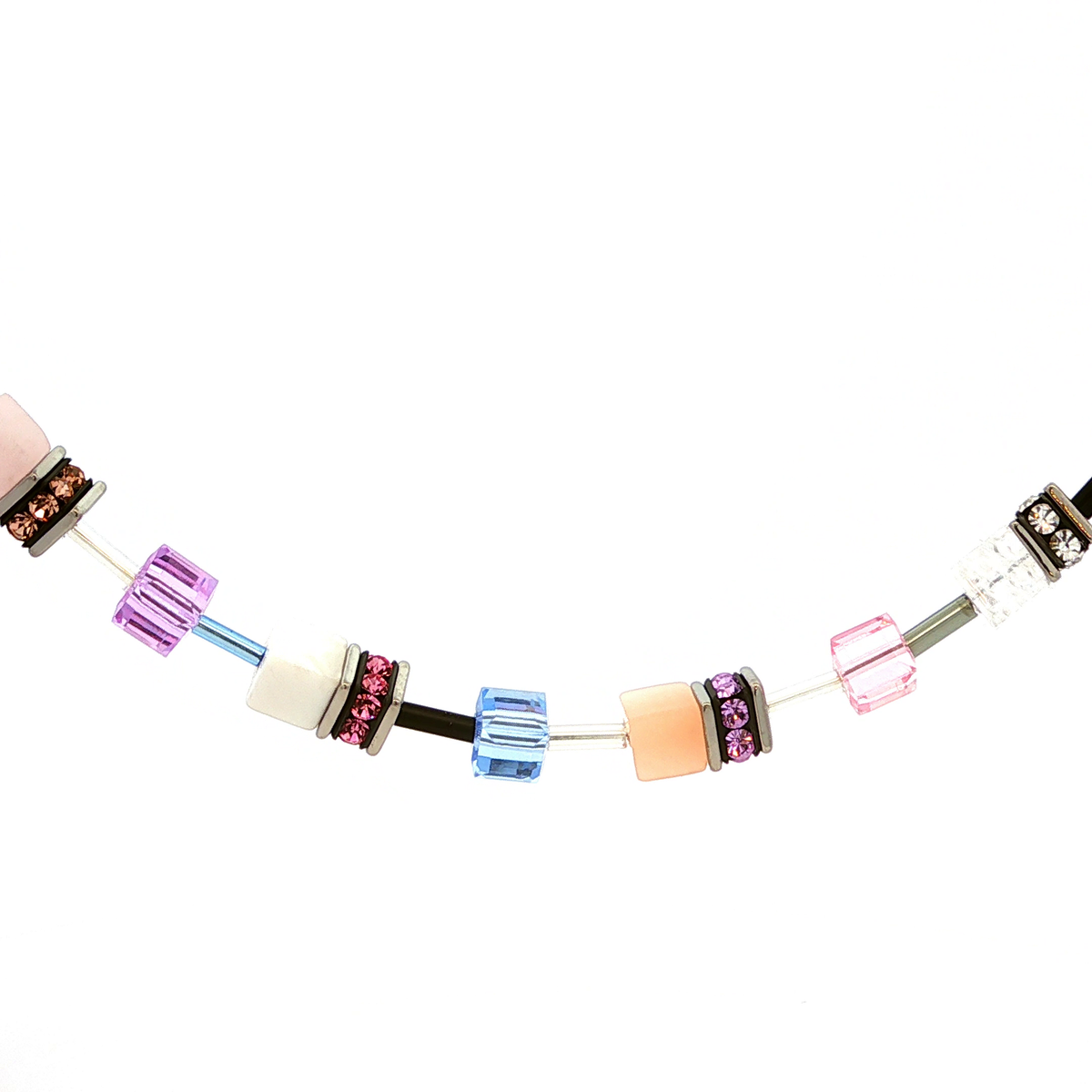 Coeur De Lion Geo Cube Iconic Precious Lilac Blue Necklace