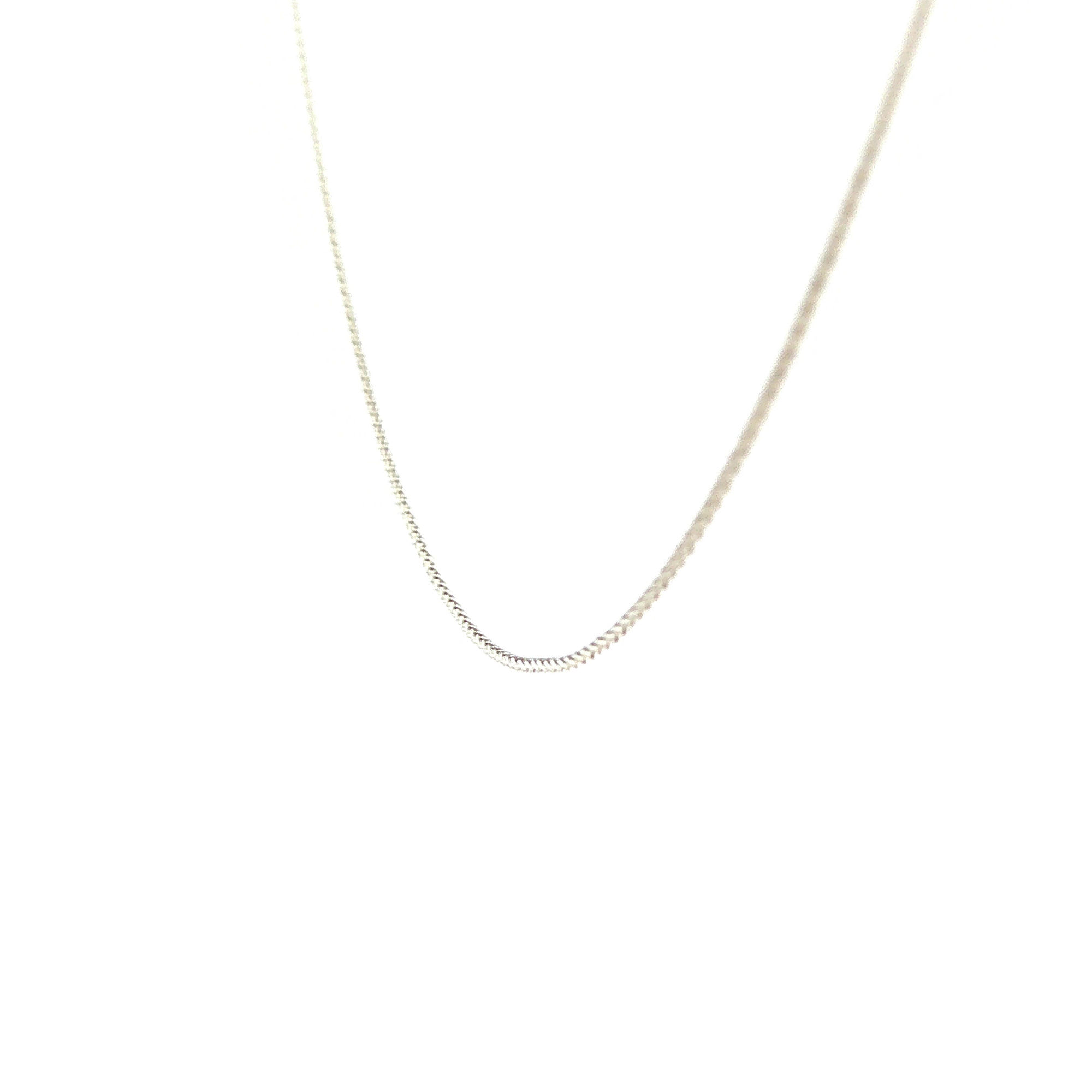 Triple Wheat 12 Cuts (Round Look) Necklace in White Gold