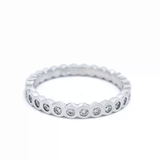 9ct WG RUB SET Dia RING. Dias FULL SHANK