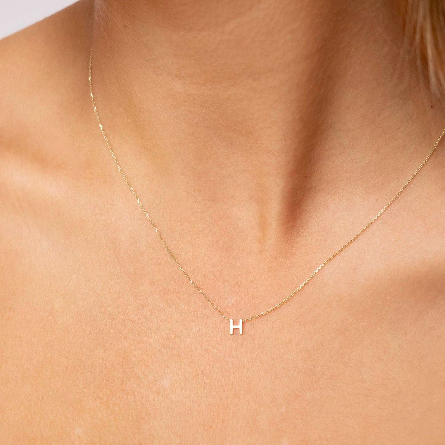 9ct Yellow Gold Petite Initial Necklace - H