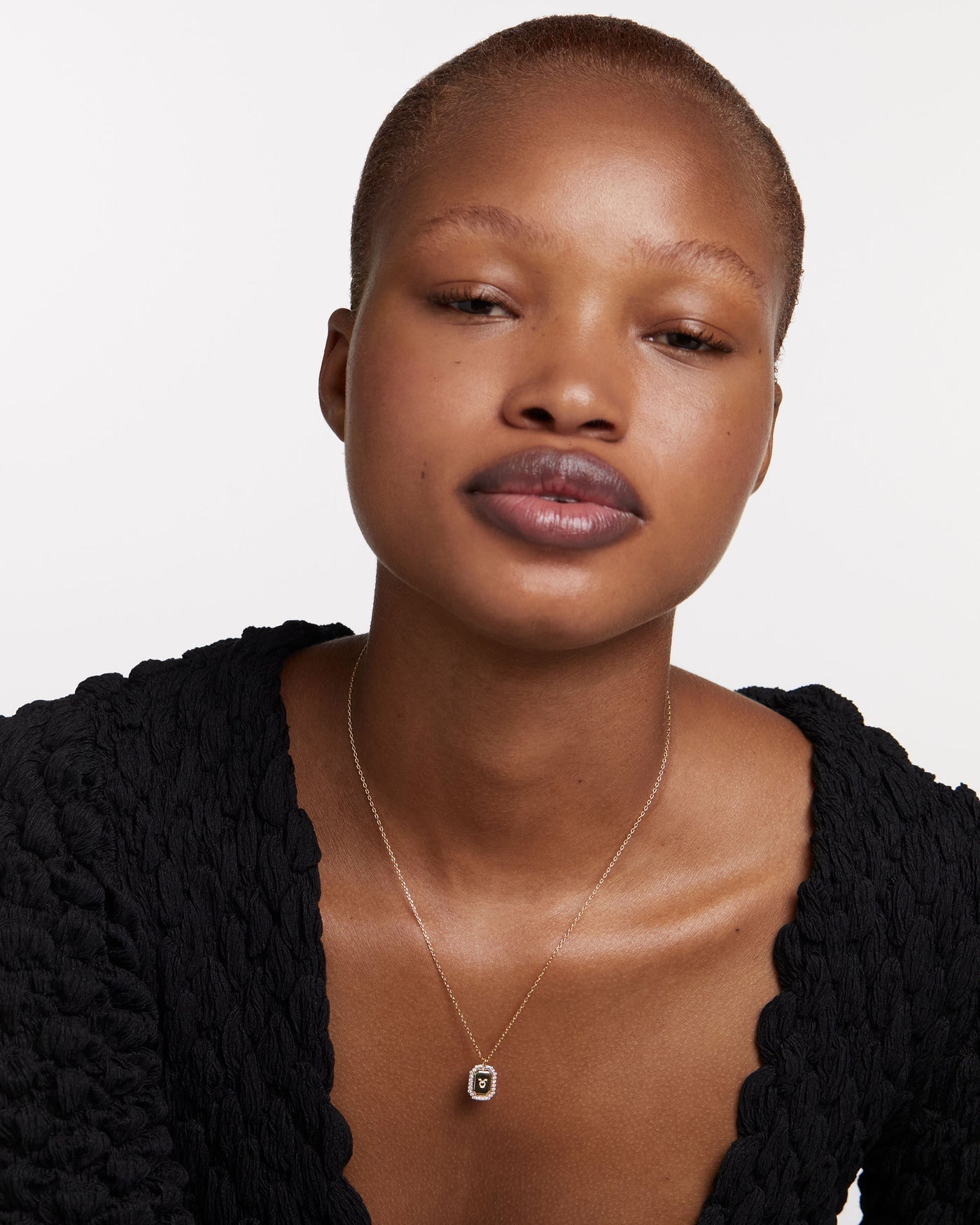 PDPAOLA Capricorn Necklace Engraved In Octagonal Pendant